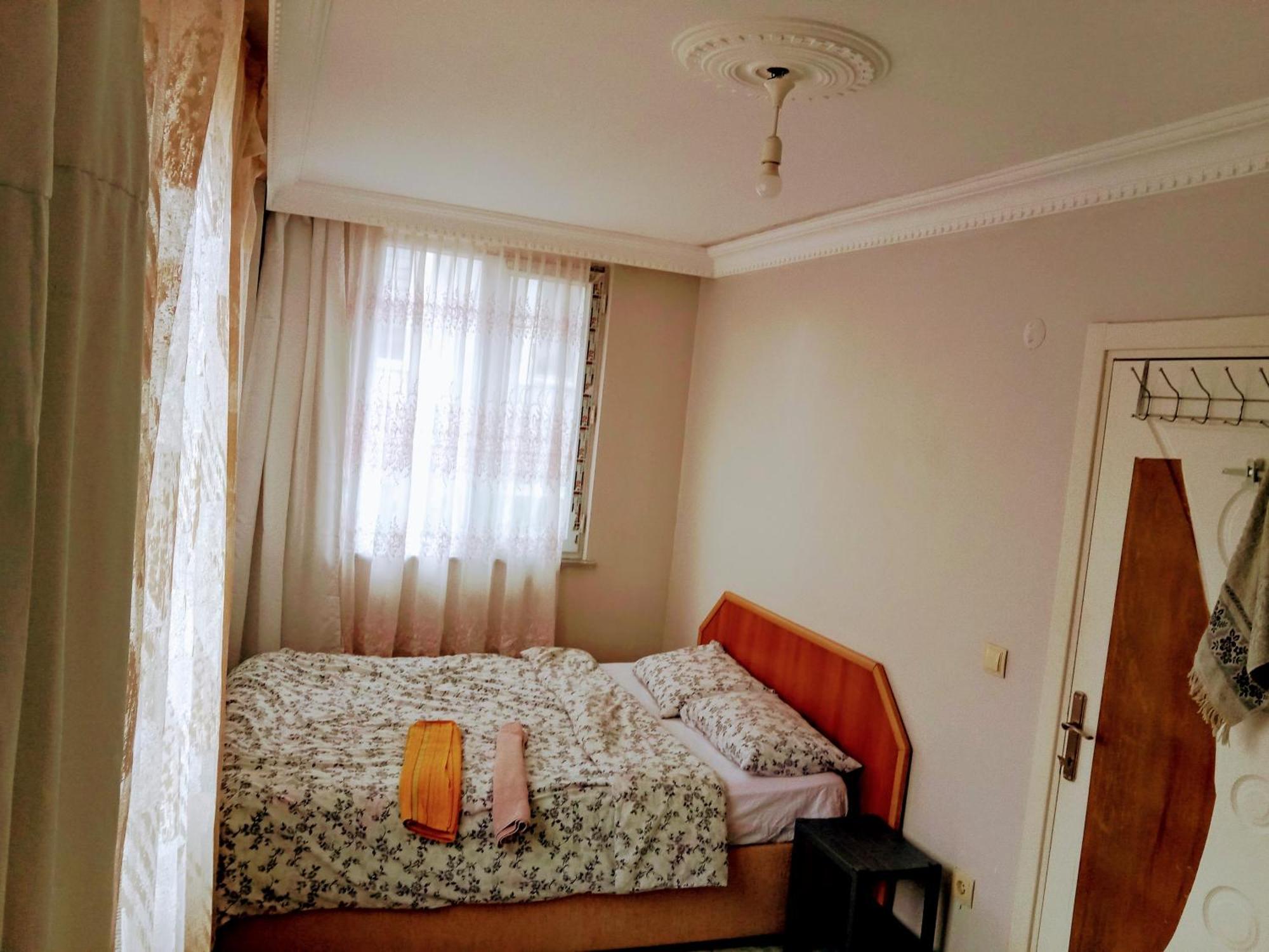 Ahmet Teacher Hotel,6 Minutes From The Airport Arnavutkoy 외부 사진