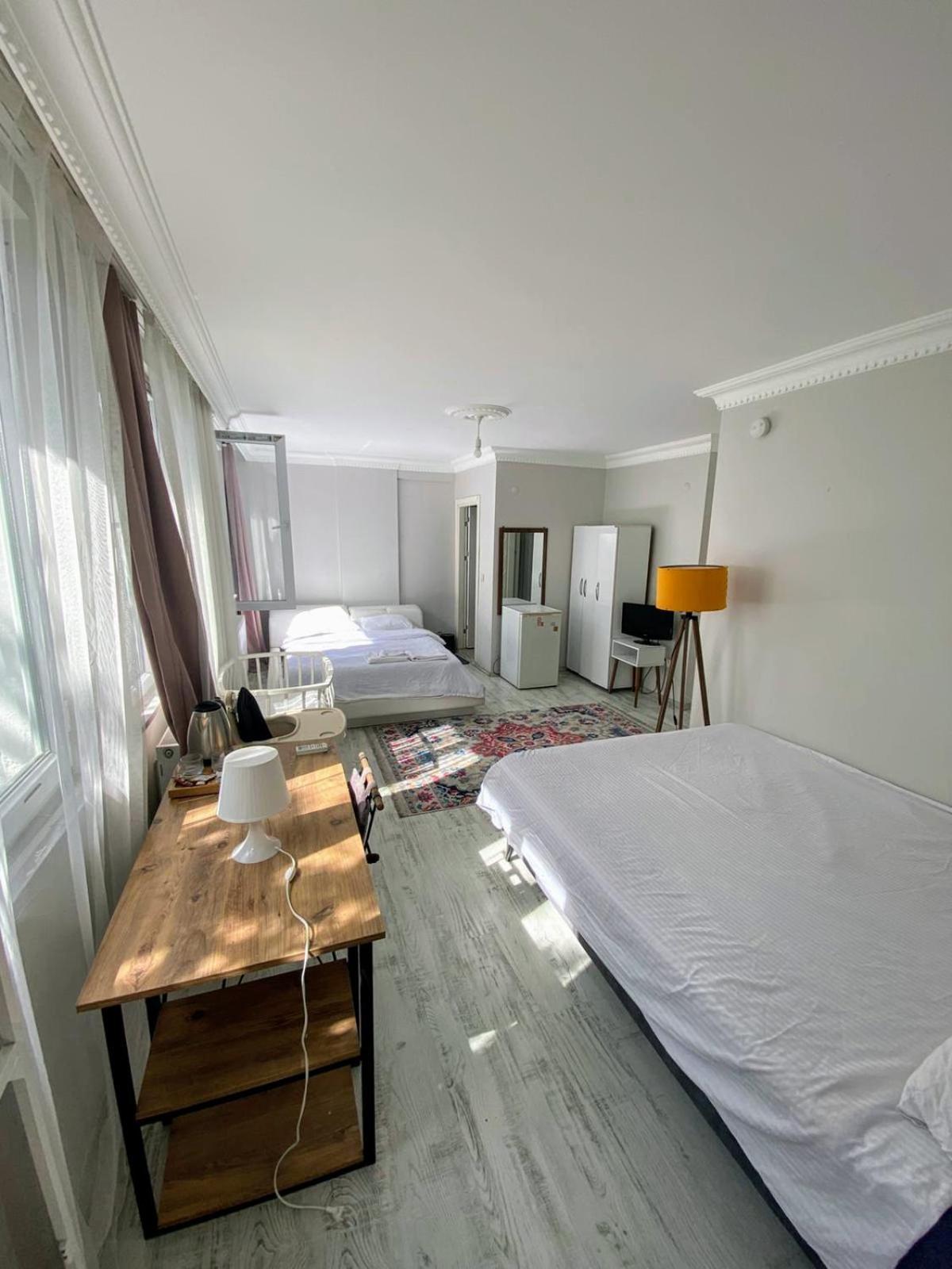 Ahmet Teacher Hotel,6 Minutes From The Airport Arnavutkoy 외부 사진