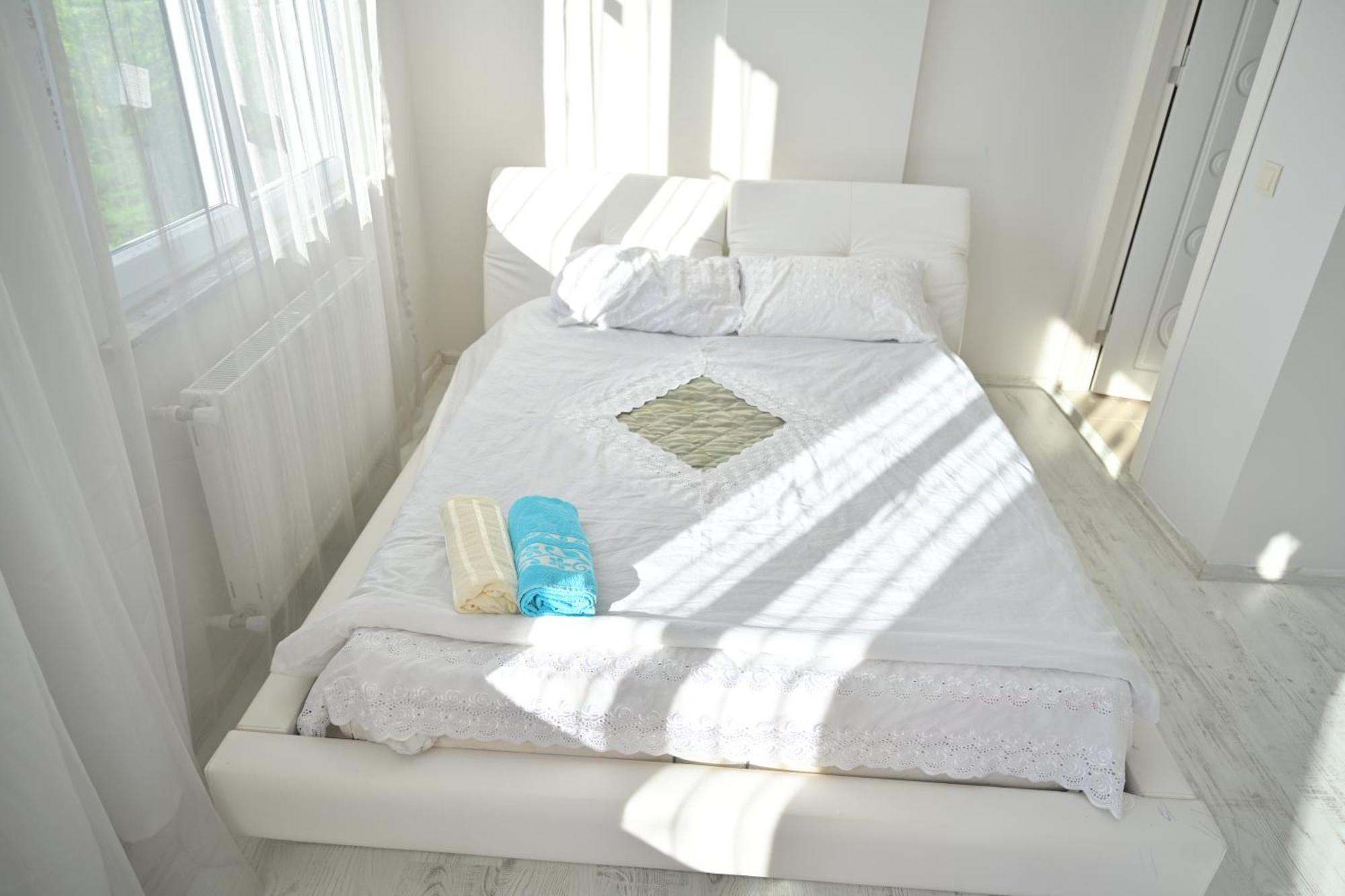 Ahmet Teacher Hotel,6 Minutes From The Airport Arnavutkoy 외부 사진